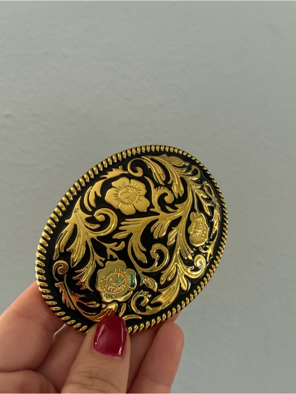 Gold & Black Floral Oval Belt Buckle - Women Accessories